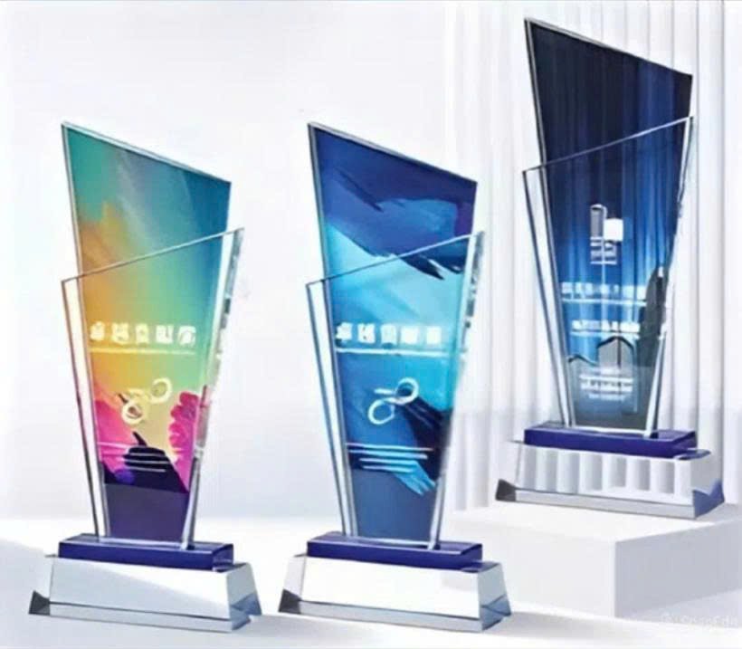 Cúp “Khát Vọng Vươn Cao”